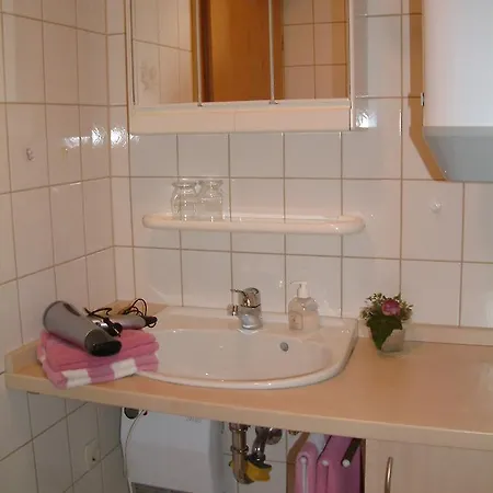 Stroehlein Apartament *